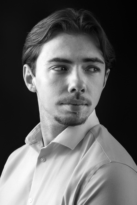 portrait noir et blanc réalisé chez eternity studio à besancon